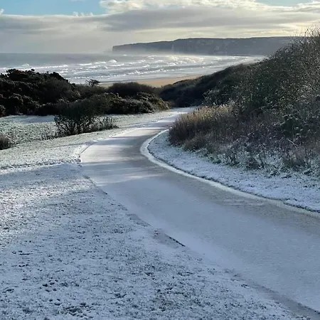 Our House - Part Of The The Bay Village With Pool, Gym And Direct Access, Pub, Restaurant, Tennis And Meadows Walks