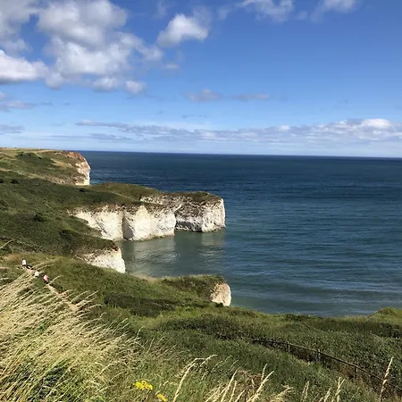 Dom wakacyjny Our House - Part Of The The Bay Village With Pool, Gym And Direct Access, Pub, Restaurant, Tennis And Meadows Walks