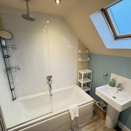 Our House - Part Of The The Bay Village With Pool, Gym And Direct Access, Pub, Restaurant, Tennis And Meadows Walks Dom wakacyjny Filey