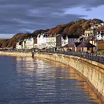 Our House - Part Of The The Bay Village With Pool, Gym And Direct Access, Pub, Restaurant, Tennis And Meadows Walks Casa vacanze