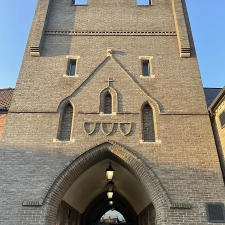 Our House - Part Of The The Bay Village With Pool, Gym And Direct Access, Pub, Restaurant, Tennis And Meadows Walks 파일리