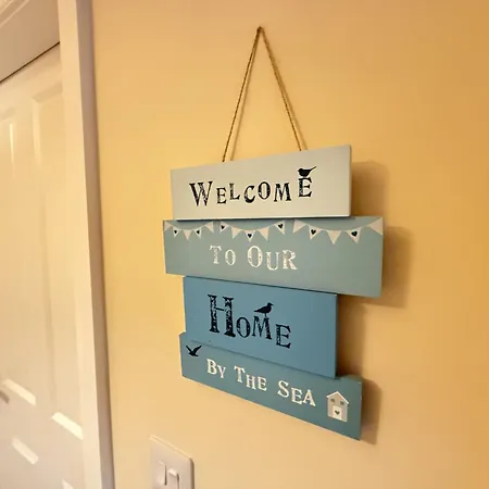 Our House - Part Of The The Bay Village With Pool, Gym And Direct Access, Pub, Restaurant, Tennis And Meadows Walks