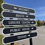 Our House - Part Of The The Bay Village With Pool, Gym And Direct Access, Pub, Restaurant, Tennis And Meadows Walks